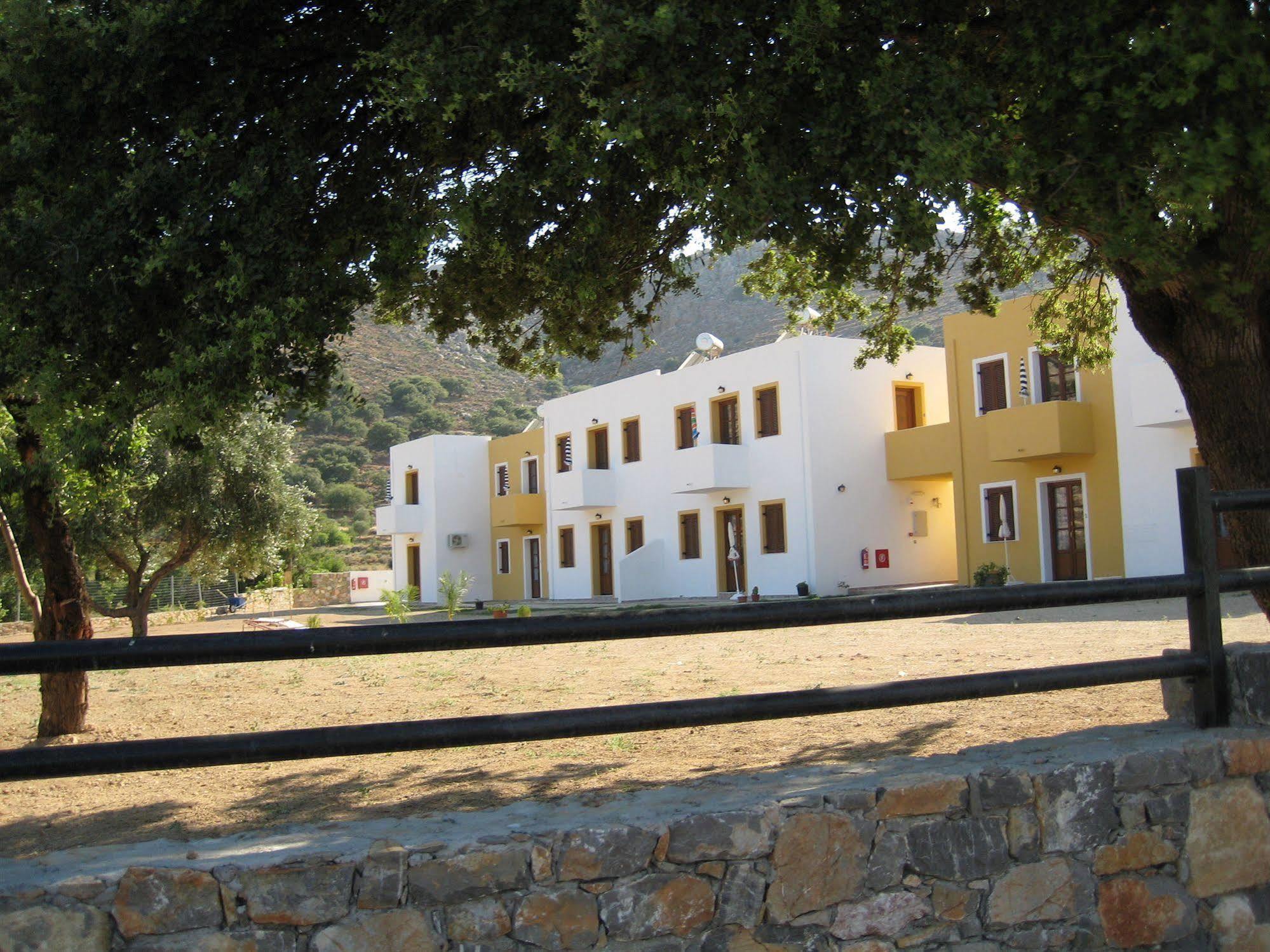 Tilos Fantasy Livadia  Extérieur photo